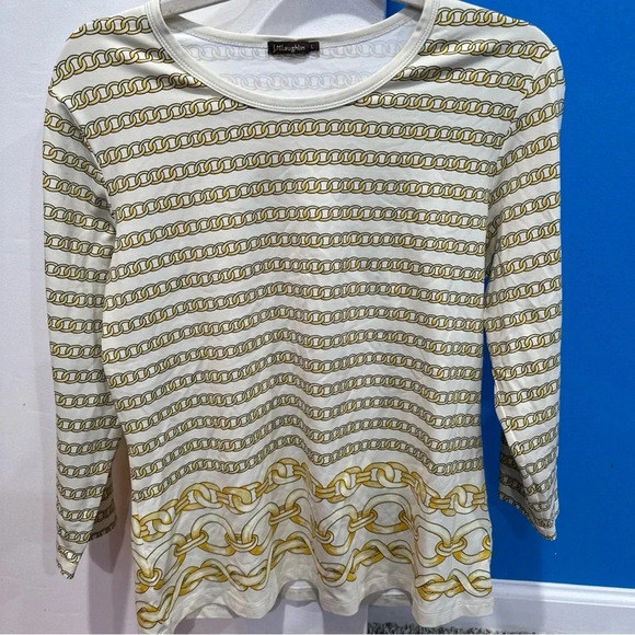 J McLaughlin White and Gold Chain Print Top - Picture 2 of 7